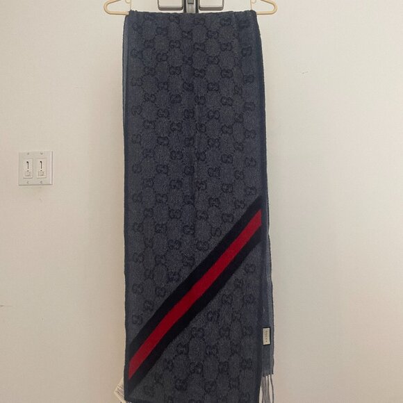 Gucci Wool and Alpaca Fringed Nikky Scarf Authentic - Picture 2 of 6